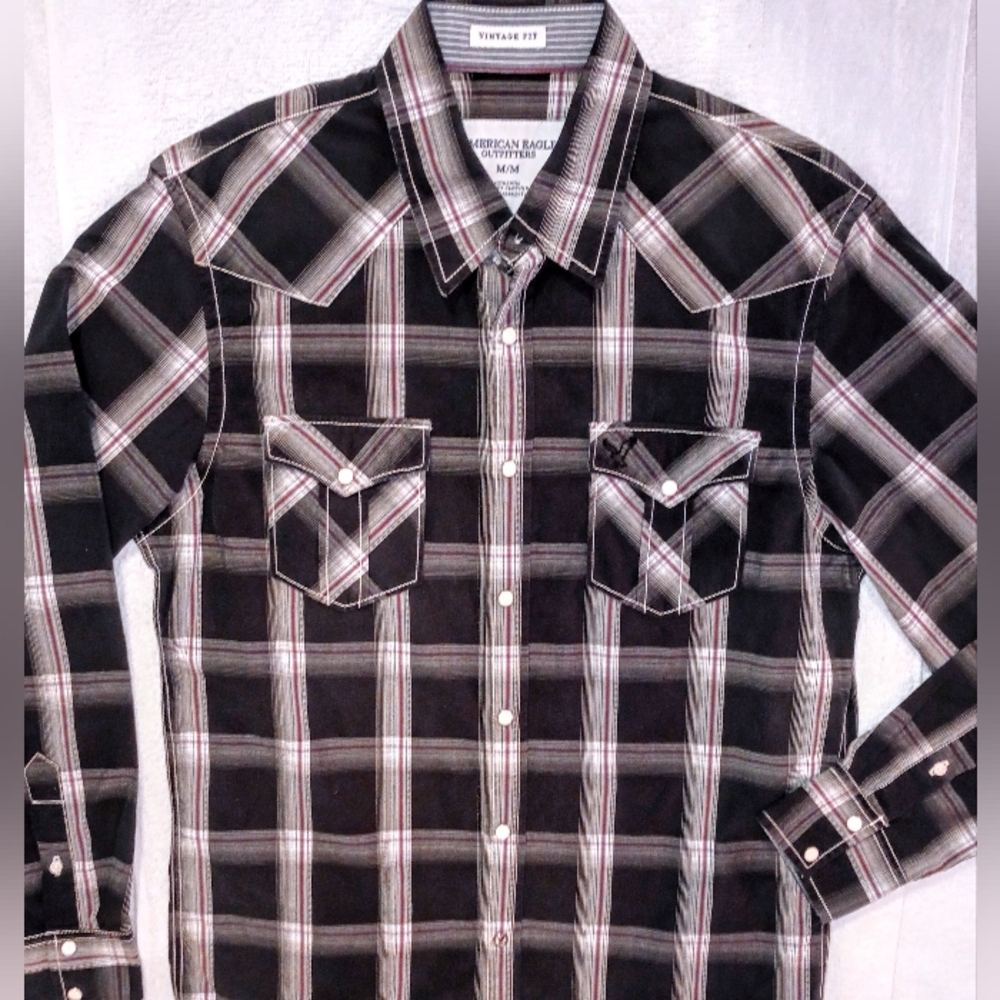 **Like New** American Eagle Outfitters - Pearl Snap Western Shirt